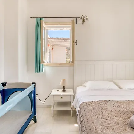 بيت للعطل Alyki Sea View باروس